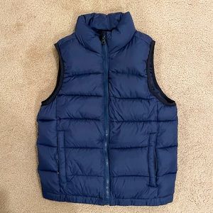 GAP boys navy blue vest never worn